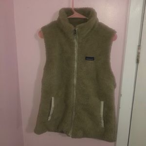 patagonia fluffy vest; beige; extra large